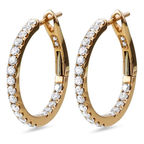 Earring .